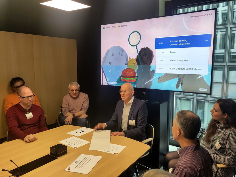<p>Rund 100 Teilnehmende aus verschiedenen Branchen und Organisationen kamen zusammen, um Konzepte für mehr digitale Teilhabe zu entwickeln. Dabei wurden mehrere Fach- und Arbeitsgruppen gebildet, die in Zukunft konkrete Massnahmen erarbeiten werden. Wir freuen uns besonders, dass Thomas Sokolowski gemeinsam mit weiteren Expert:innen die Arbeitsgruppe <strong>«</strong>Information &amp; Kommunikation<strong>»</strong> koordinieren wird. Das erste virtuelle Treffen dieser Gruppe ist bereits für den 25. April geplant - ein vielversprechender Startschuss für eine intensive Zusammenarbeit.</p>